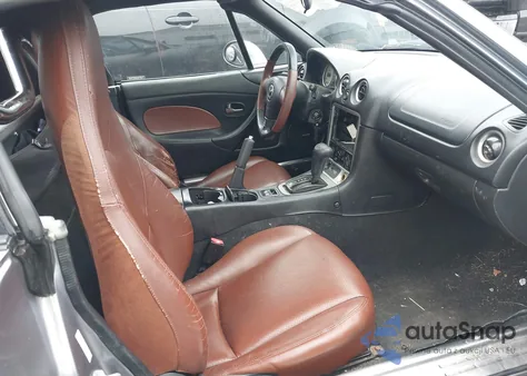 2002 Mazda Mx-5 Miata Cloth/Ls/Se z USA, uszkodzony, nr VIN JM1NB353320224726